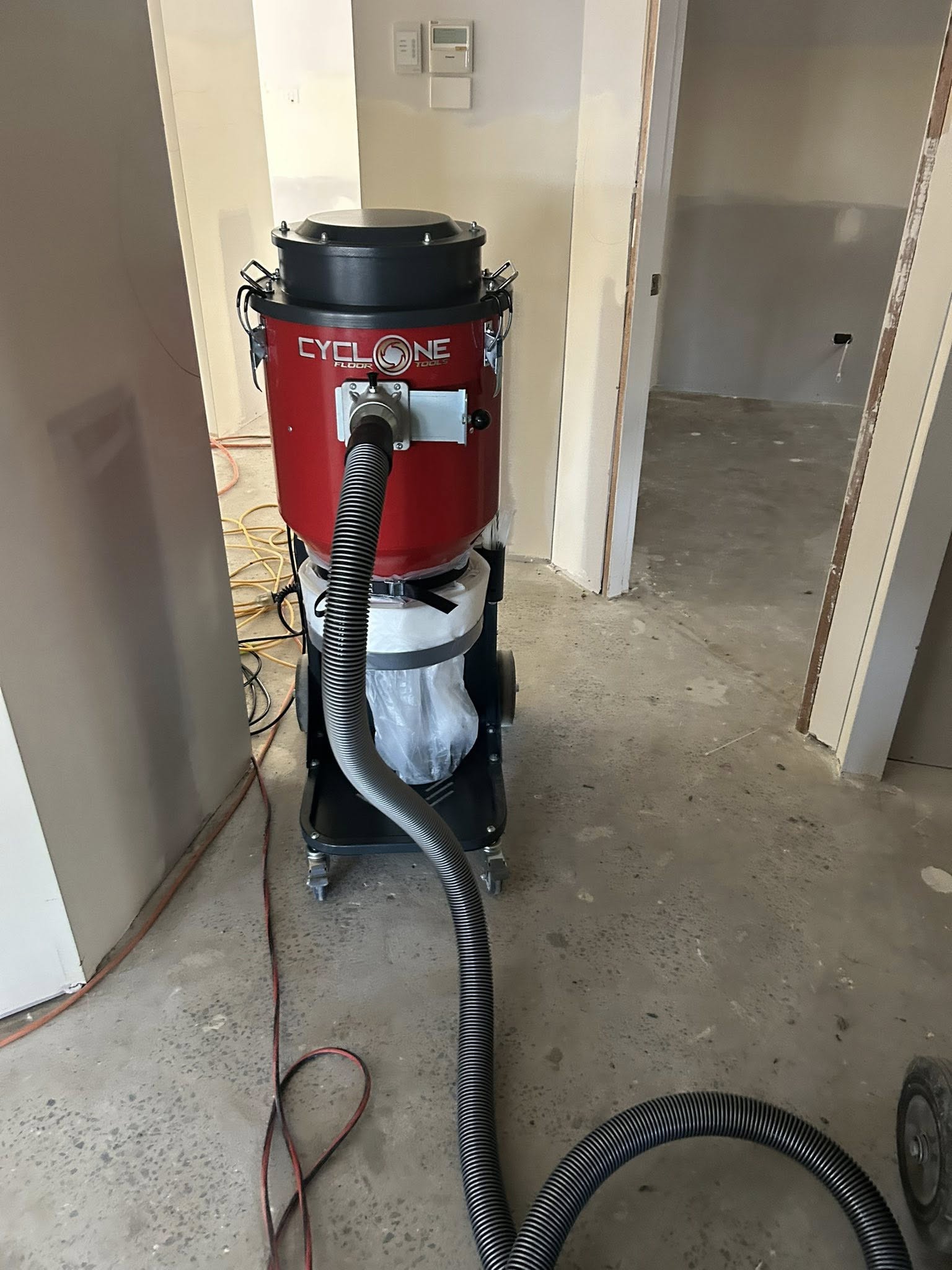 Membrane removal machine for floor preparation work