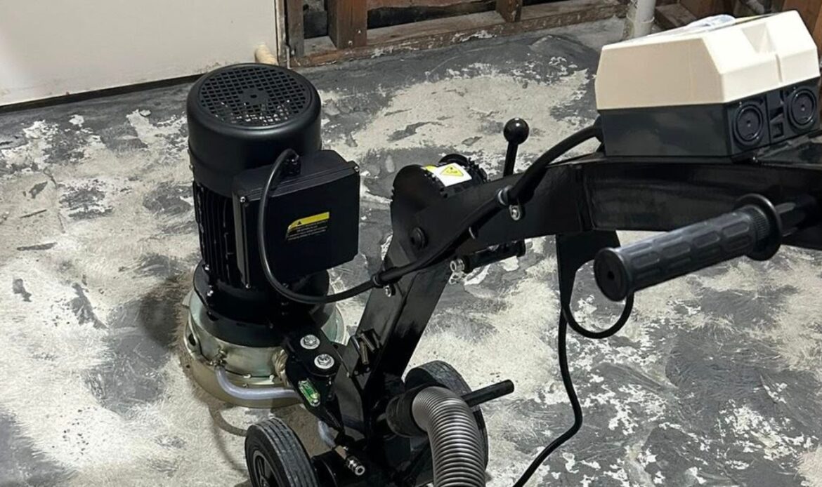 Membrane removal machine for floor preparation work