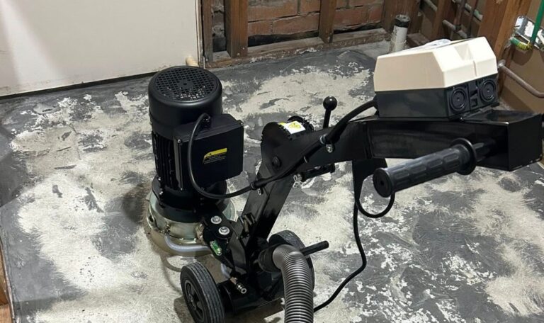 Membrane removal machine for floor preparation work